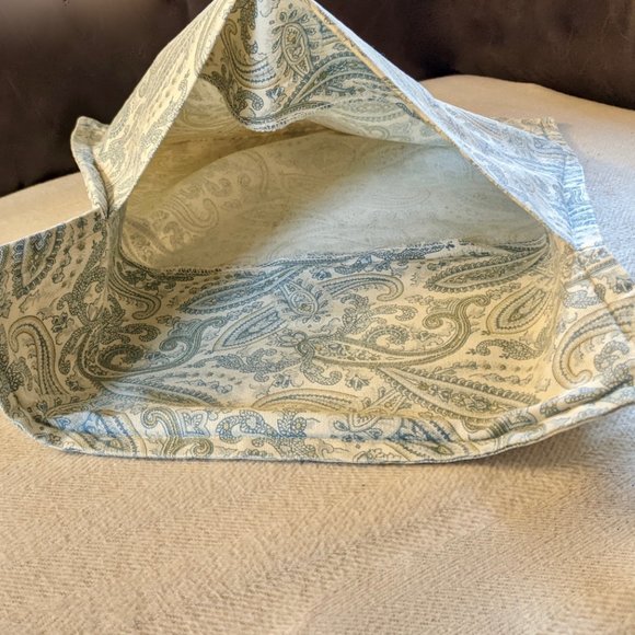 Paisley Throw-Pillow Cover (Blue & White) - Picture 6 of 8